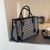 One-shoulder large capacity tote bag