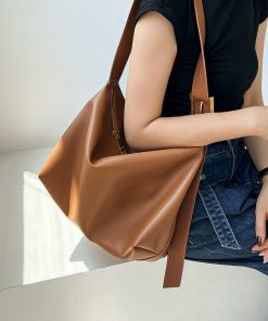 Tote Bag Large Capacity Fashion Shoulder Commuter Bag